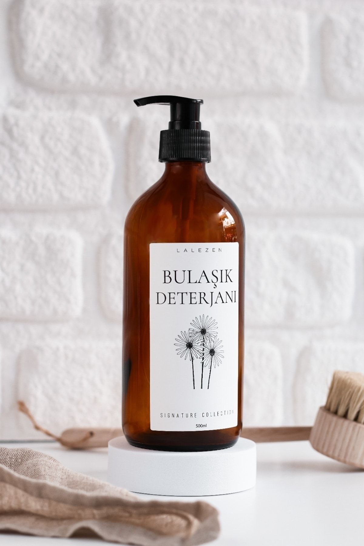 Ela Naturel Bulaşık Deterjanı Cicekli Beyaz Etiketli Amber Cam Şişe 500 Ml