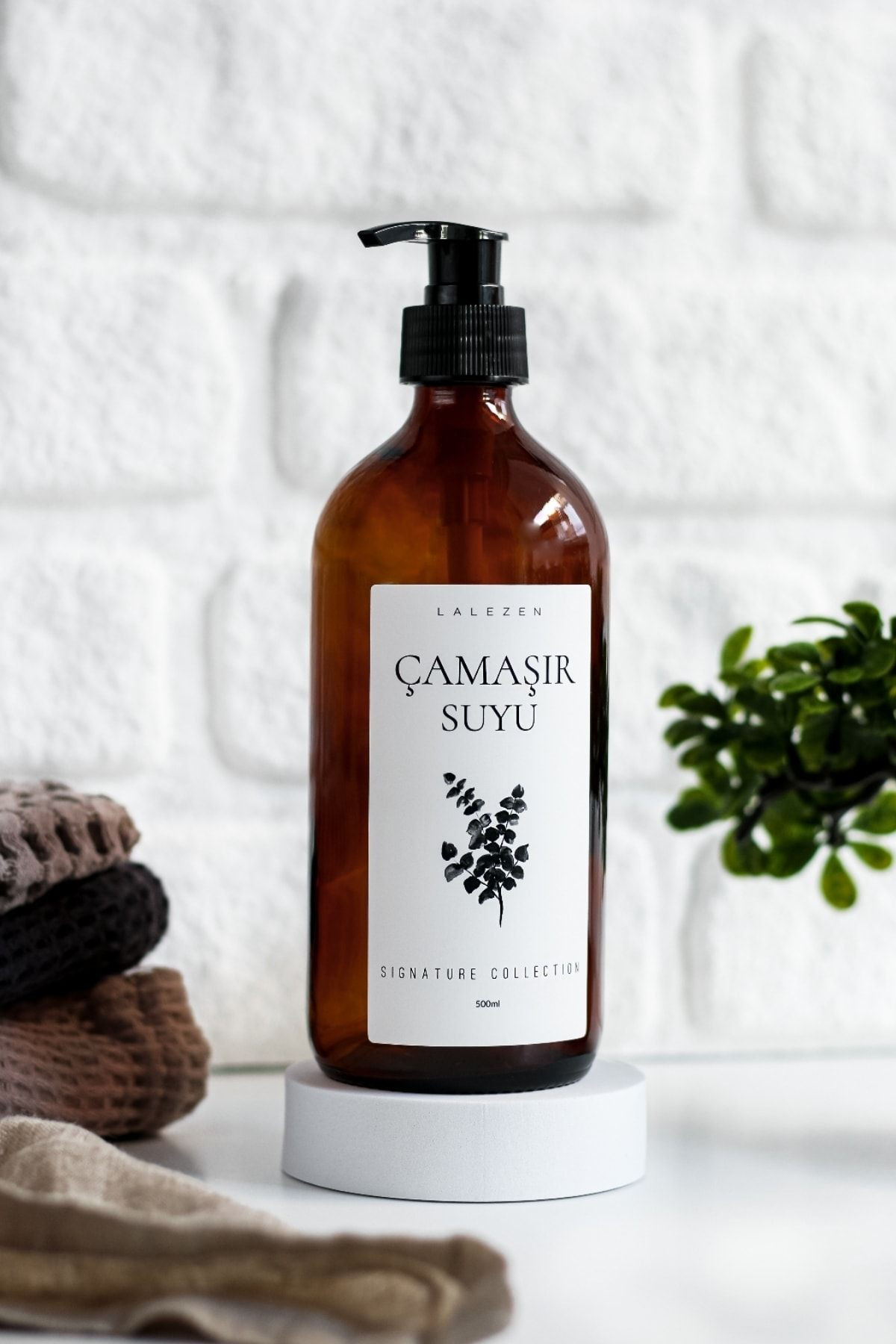 Ela Naturel Çiçekli Çamaşır Suyu Beyaz Etiketli Amber Cam Şişe 500 ml